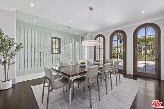 29450 Malibu View Ct in Agoura Hills, CA - Building Photo - Building Photo