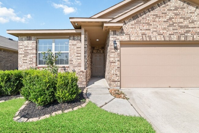 property at 6123 Yesenia St