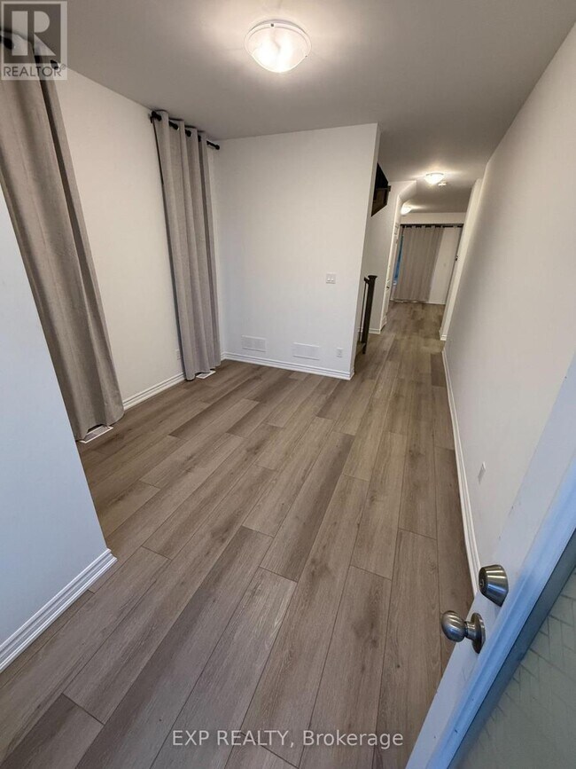 278 Wellandvale Dr in Welland, ON - Building Photo - Building Photo