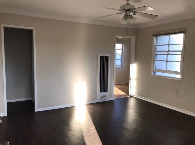 611 Levering Ave