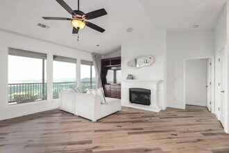8424 Bronco Buster Trail in Lago Vista, TX - Building Photo - Building Photo