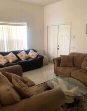 862 Vista Meadows Dr in Weston, FL - Building Photo - Building Photo