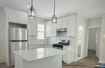 453 Banta Ave in Garfield, NJ - Building Photo - Building Photo