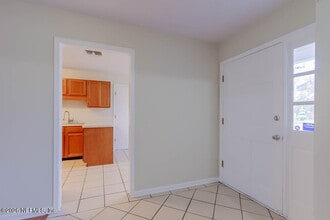 5351 Morgan Horse Dr N in Jacksonville, FL - Building Photo - Building Photo