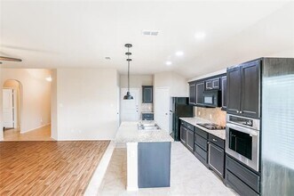 632 River Rock Rd in Azle, TX - Building Photo - Building Photo