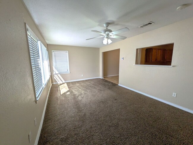 3820 W Lynwood Dr in Beaumont, TX - Building Photo - Building Photo