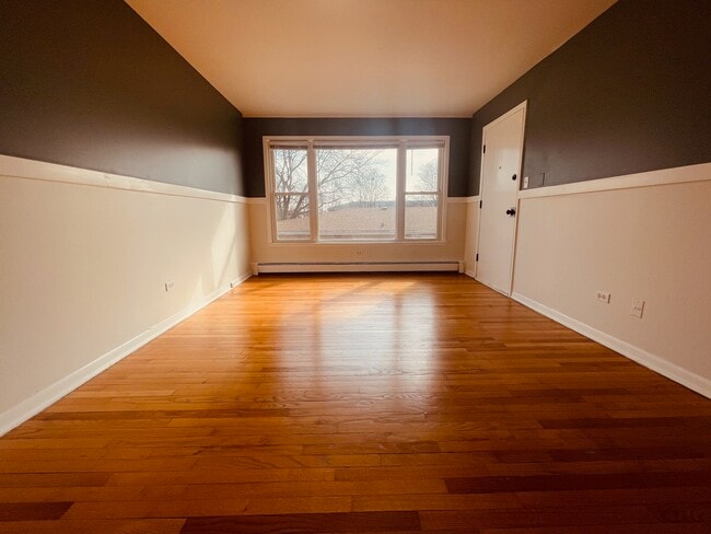 8921 S Cottage Grove Ave in Chicago, IL - Building Photo - Building Photo