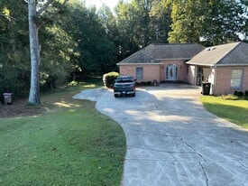 4079 Sardis Church Rd in Buford, GA - Building Photo