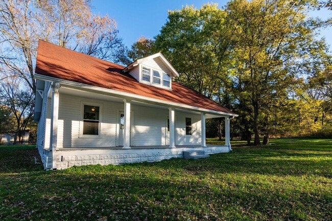 property at 1809 Cairo Bend Rd