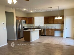 10410 Morning Drop Ave in Las Vegas, NV - Building Photo - Building Photo