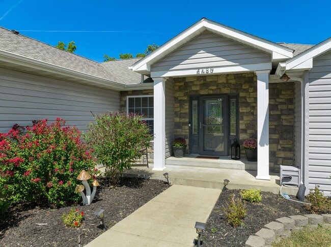 4689 Inlet Ln in Osage Beach, MO - Building Photo - Building Photo