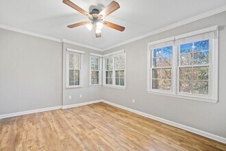 188 Triumph Dr NW in Atlanta, GA - Building Photo - Building Photo