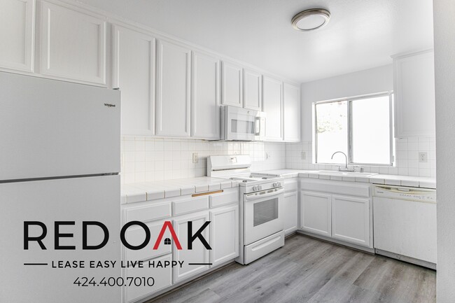 6853 Agnes Ave in Los Angeles, CA - Building Photo - Building Photo