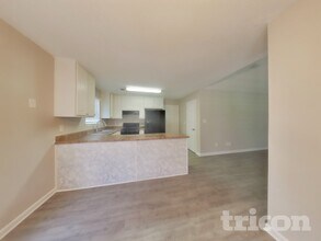 2024 Meadow Glen Cir in Fairburn, GA - Foto de edificio - Building Photo