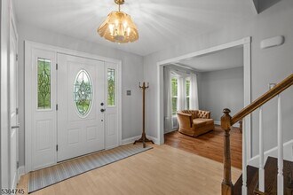 193 Beekman Ln in Hillsborough, NJ - Building Photo - Building Photo