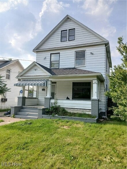 444 Pasadena Ave in Youngstown, OH - Building Photo