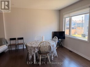 16 Tenuto Ln in Ottawa, ON - Building Photo - Building Photo
