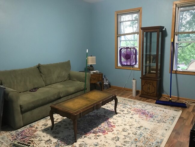 2807 S 7th St, Unit 2807 S 7th St