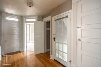 207 W Hubbard Ave in Columbus, OH - Building Photo - Building Photo