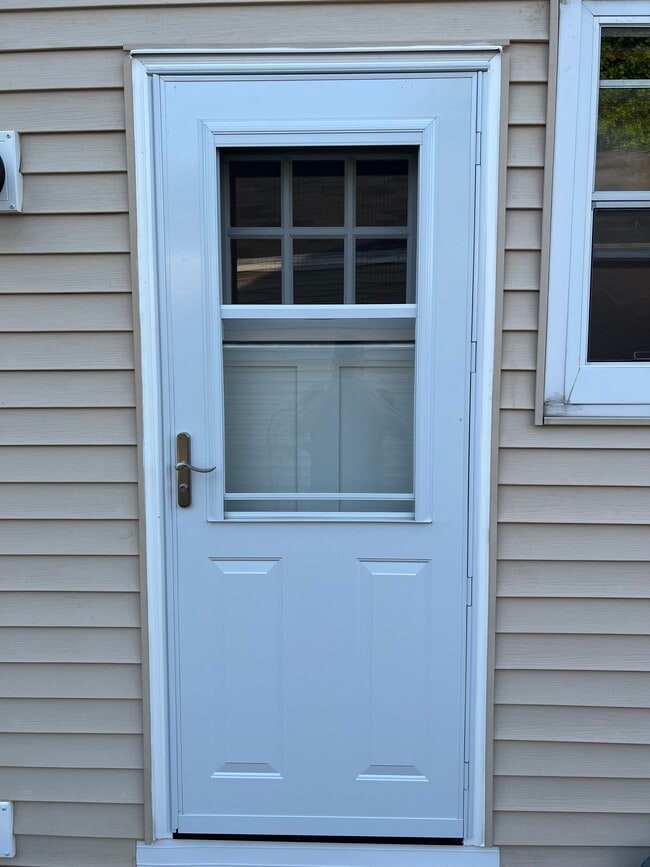 1306 E Sylvan Ave in Appleton, WI - Building Photo - Building Photo