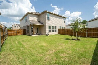 404 Wrangler Ln in Denton, TX - Building Photo - Building Photo