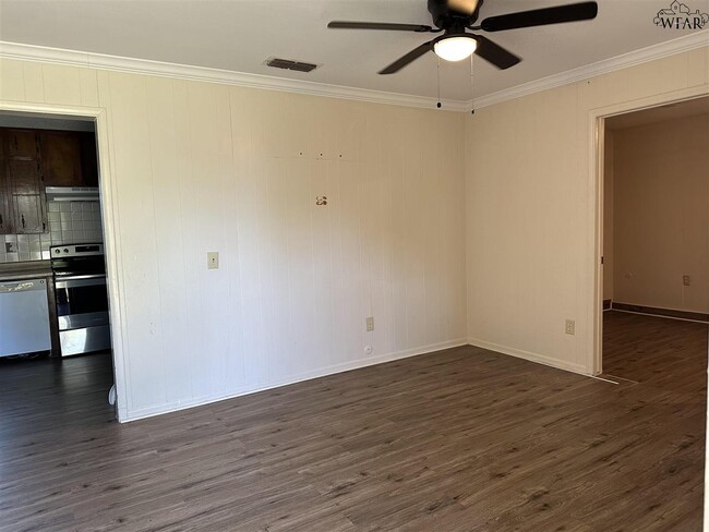 1414 Longview St in Wichita Falls, TX - Building Photo - Building Photo