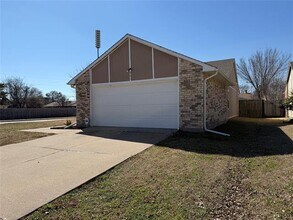 501 Carl C Senter St in Forney, TX - Building Photo - Building Photo