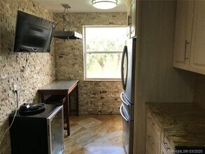 8977 Wiles Rd-Unit -308 in Coral Springs, FL - Building Photo - Building Photo