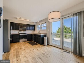 7943 River Rock Way in Riviera Beach, MD - Building Photo - Building Photo