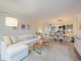 1 Bluebill Ave, Unit 412 in Naples, FL - Building Photo