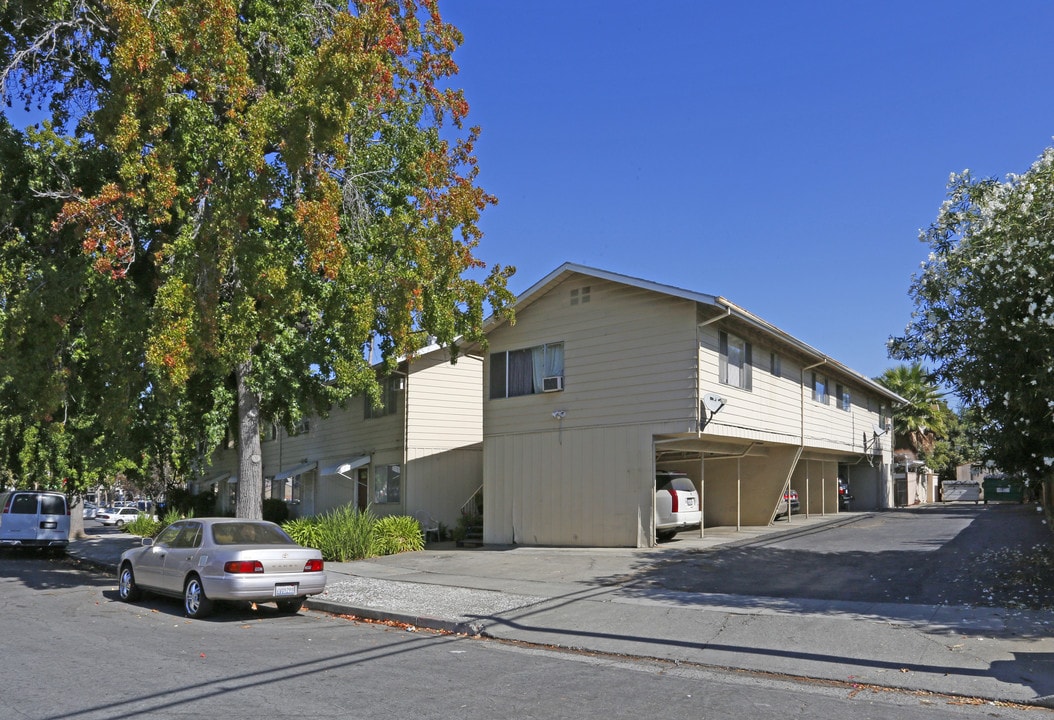 Hamilton Apartments in San Jose, CA - Building Photo