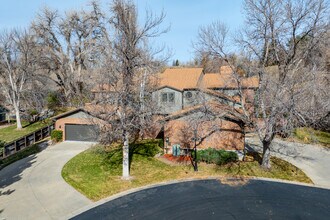 6969 W Yale Ave in Denver, CO - Foto de edificio - Building Photo