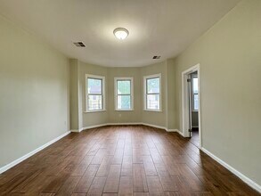 92 N 15th St, Unit 3 in East Orange, NJ - Building Photo - Building Photo