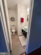 6035 Crown Royal Cir in Alexandria, VA - Building Photo - Building Photo