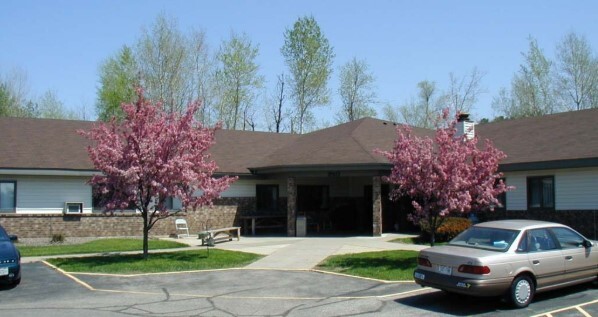 Alvin O'Konski Manor in Wausau, WI - Building Photo