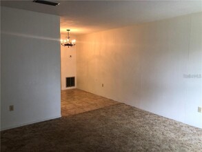 107 Perkins St-Unit -10 in Leesburg, FL - Building Photo - Building Photo