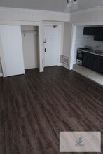 5301 N Ashland Ave, Unit 104 in Chicago, IL - Building Photo - Building Photo