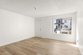 Mar at Chavez in San Diego, CA - Building Photo - Building Photo