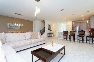 9202 Sommerset Hills Dr in Davenport, FL - Building Photo - Building Photo