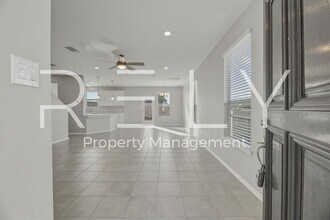 140 Katie Elder Dr in Jarrell, TX - Building Photo - Building Photo