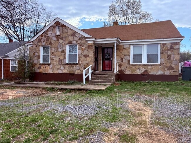 property at 3175 Jackson Ave