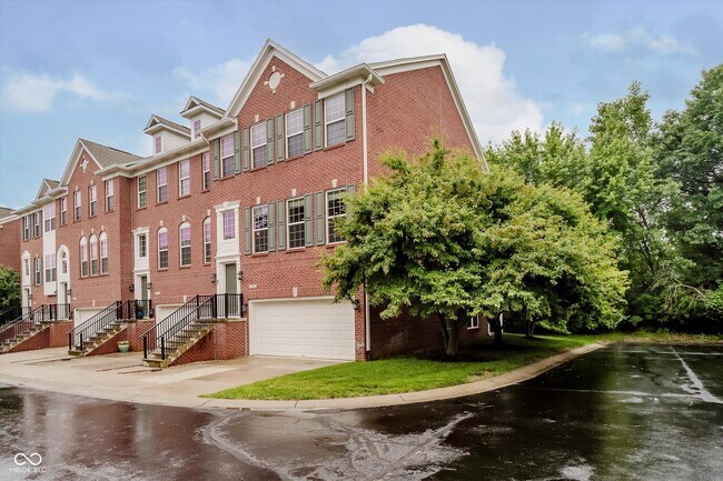 755 Ivy Ln in Carmel, IN - Foto de edificio - Building Photo