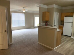 8849 Villa View Cir in Orlando, FL - Building Photo - Building Photo