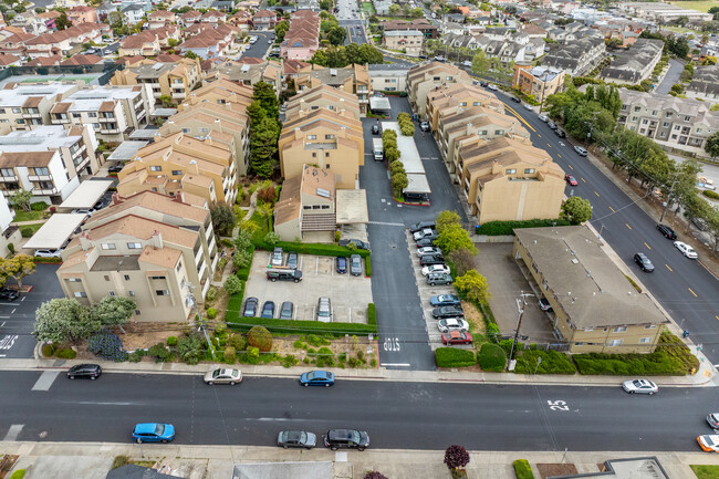 721-1921 Marcie Cir in South San Francisco, CA - Building Photo - Building Photo