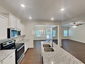 605 Woodall Rd in Stockbridge, GA - Building Photo - Building Photo