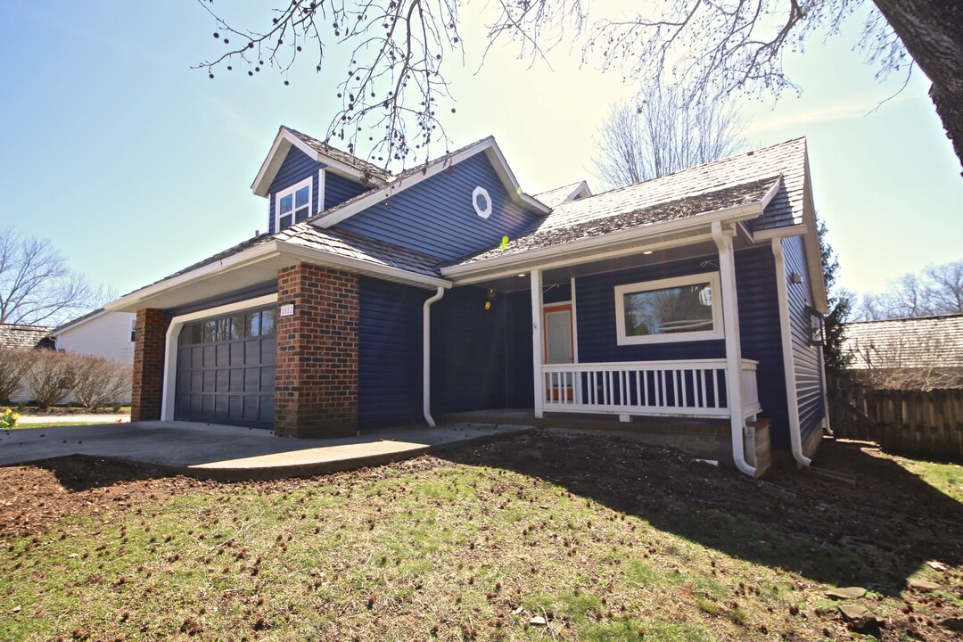 1612 Camby Ct in Bloomington, IN - Foto de edificio