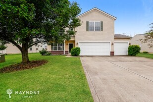 3055 Harvest Grove Ln in Bargersville, IN - Building Photo