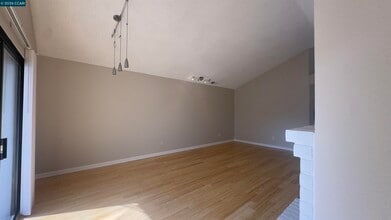 1006 Devonwood in Hercules, CA - Building Photo - Building Photo