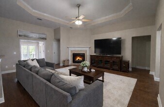 211 Pinque Coat Ct in Crestview, FL - Building Photo - Building Photo