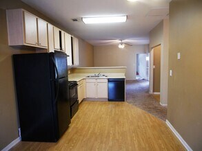 119 Pine Meadows Cir in Elmore, AL - Building Photo - Building Photo